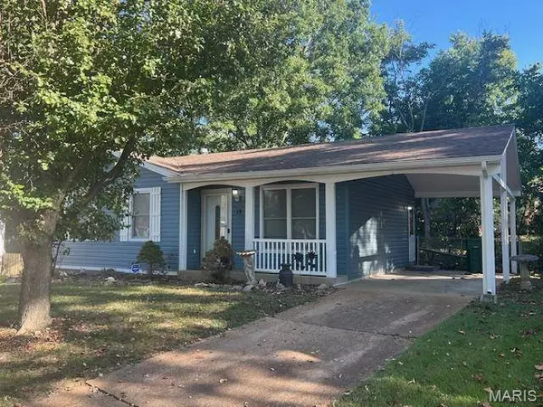 18 Cedar Trail CT, Fenton, MO 63026