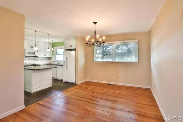 3809 Tahquitz DR, St Louis, MO 63125