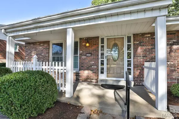 3809 Tahquitz DR, St Louis, MO 63125