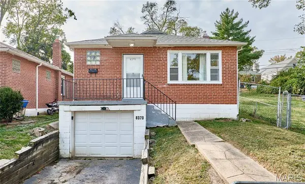 8370 Orchard AVE, University City, MO 63132