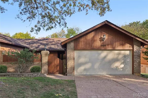 5414 Village Courtway LN, Mehlville, MO 63128