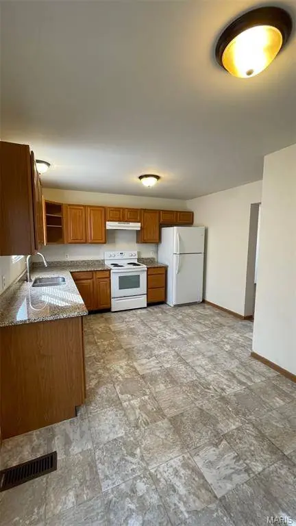 10-12 Kingston DR, Moscow Mills, MO 63362