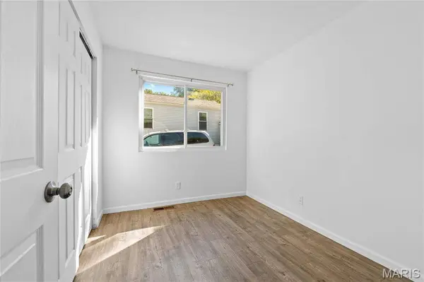 116 Barto DR, Hazelwood, MO 63135