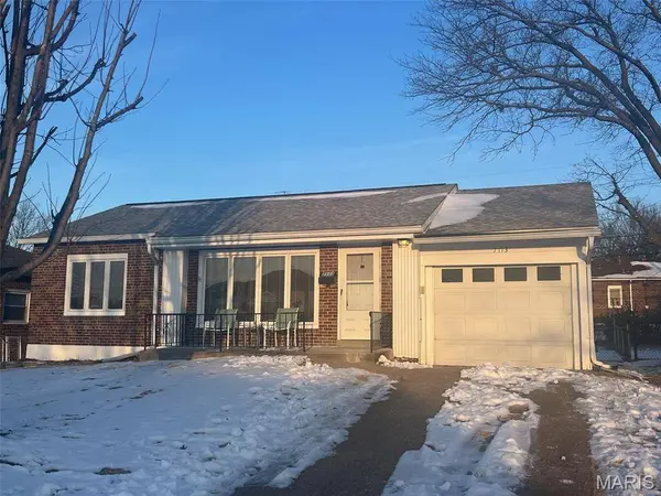 7113 Coronado AVE, St Louis, MO 63116