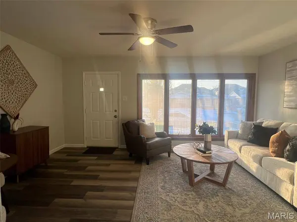 7113 Coronado AVE, St Louis, MO 63116