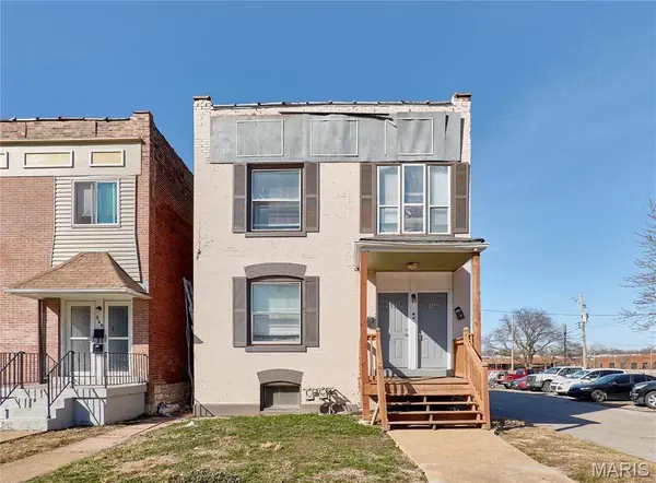 953 Catalpa ST, St Louis, MO 63112