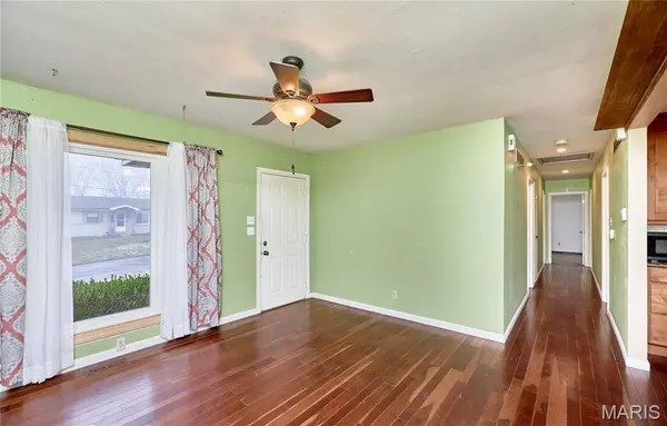 4938 Ben Myr DR, House Springs, MO 63051