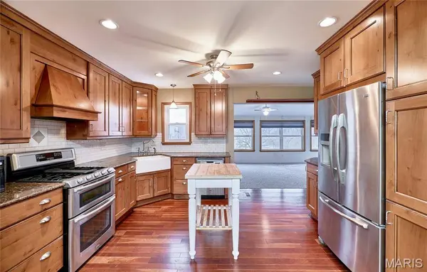 4938 Ben Myr DR, House Springs, MO 63051