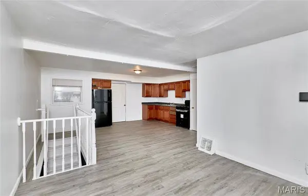 419 Cameron RD, Riverview, MO 63137