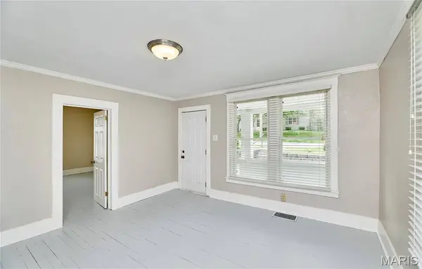 125 Lithia AVE, Webster Groves, MO 63119