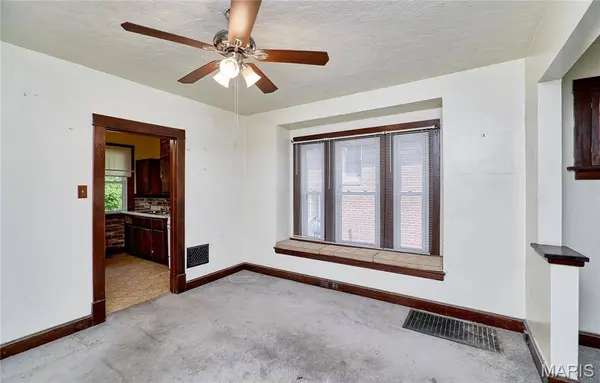 3125 Thelma AVE, St Louis, MO 63121