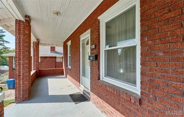 3125 Thelma AVE, St Louis, MO 63121