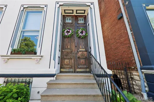 1804 Hickory ST, St Louis, MO 63104