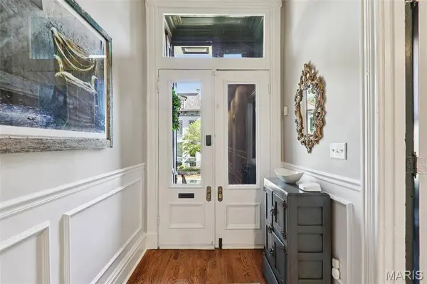 1804 Hickory ST, St Louis, MO 63104