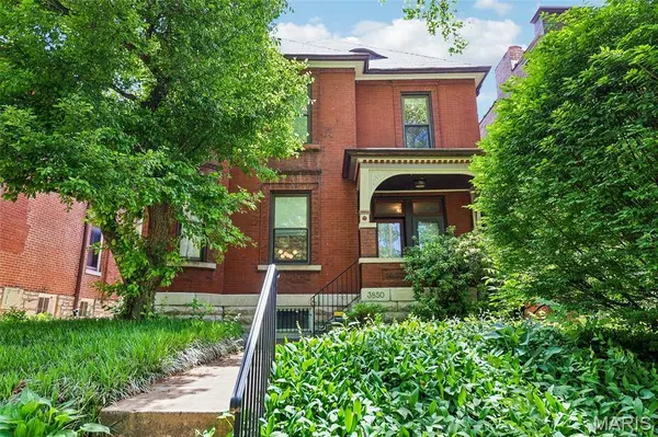 3850 Arsenal ST, St Louis, MO 63116