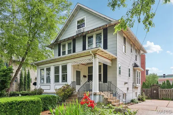 112 N Harrison AVE, Kirkwood, MO 63122