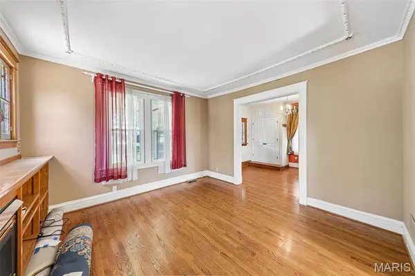 112 N Harrison AVE, Kirkwood, MO 63122