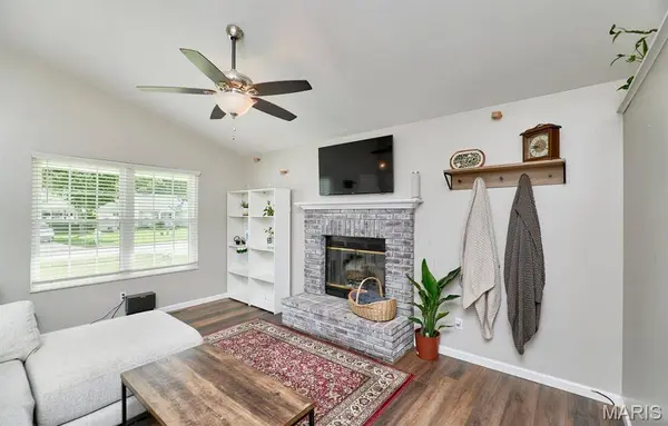 66 Jacqueline CIR, O'fallon, MO 63368