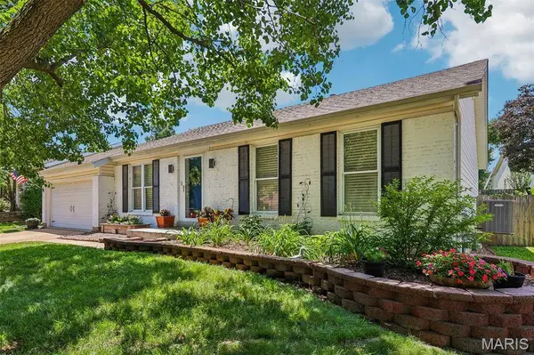 547 Schrader Farm DR, St Peters, MO 63376