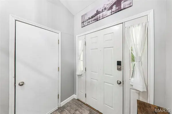 12948 Autumn View DR, St Louis, MO 63146