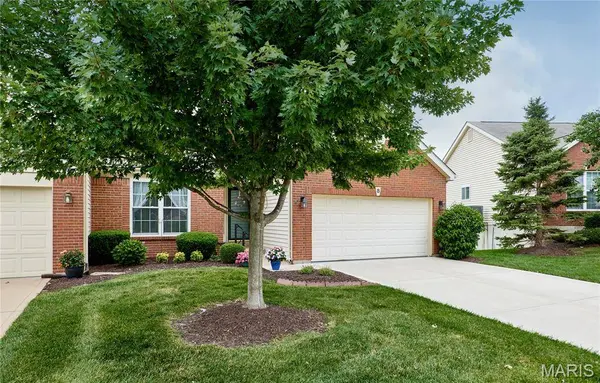 8 Turtle Creek Villas DR #4R, O'fallon, MO 63366