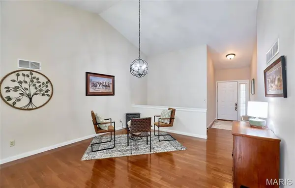 8 Turtle Creek Villas DR #4R, O'fallon, MO 63366