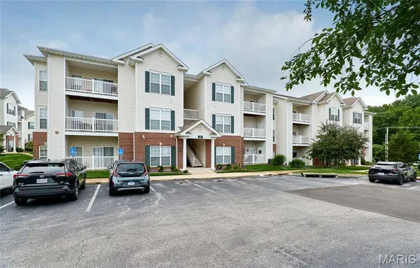 29 Kassebaum LN #307, Unincorporated, MO 63129