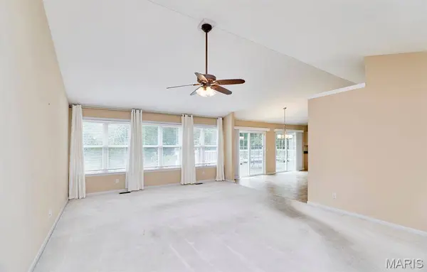 1516 Hibernation HOLW, Wentzville, MO 63385