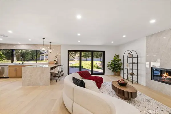 5340 Edgeware DR, Calabasas, CA 91301