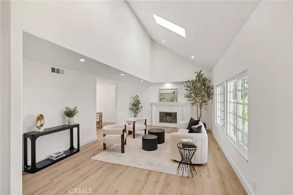 5204 Ambridge, Calabasas, CA 91301