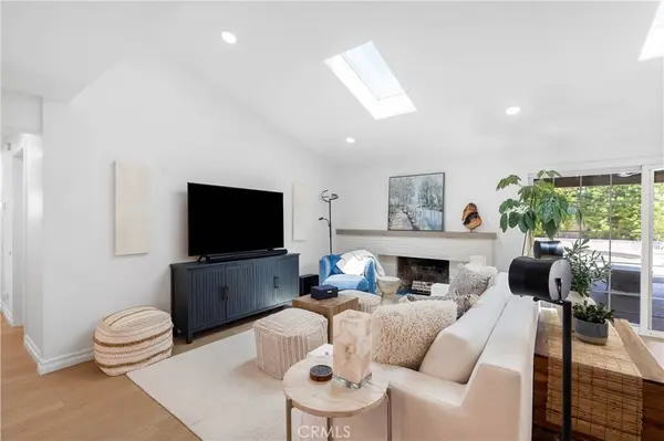 8420 Cozycroft, Winnetka, CA 91306
