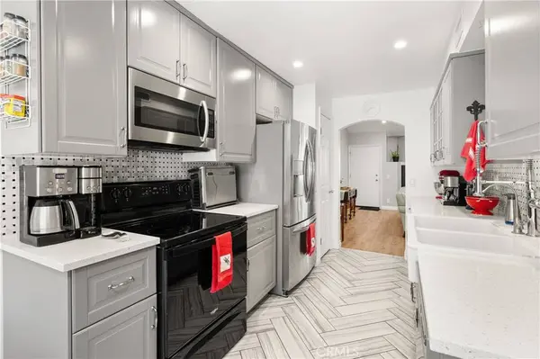 19400 Wyandotte #19, Reseda, CA 91335