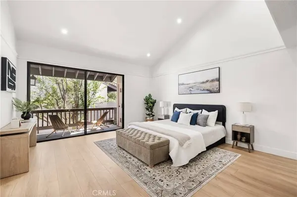5711 Owensmouth #125, Woodland Hills, CA 91367