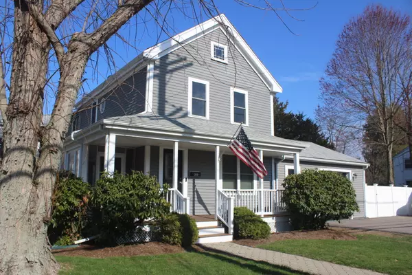 Walpole, MA 02081-3233,268 Common St
