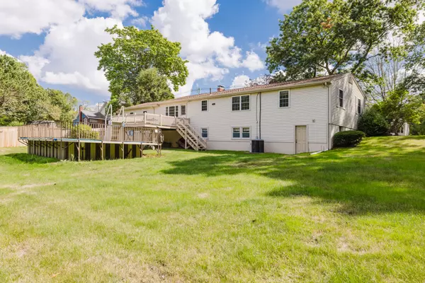Taunton, MA 02780-2116,45 Fisher St