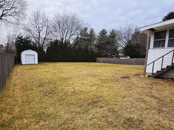 Canton, MA 02021-2029,17 Beatty St