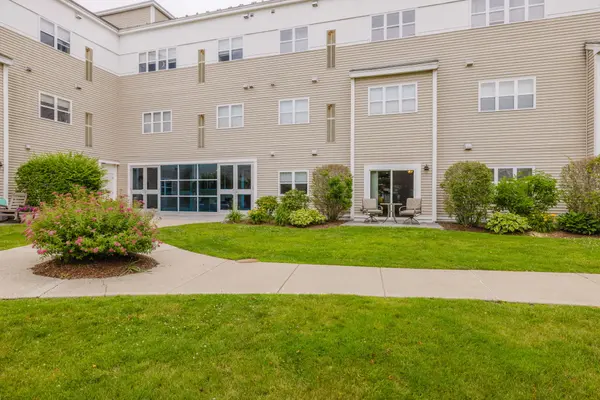 211 Central St #A111, Norwood, MA 02062-3521