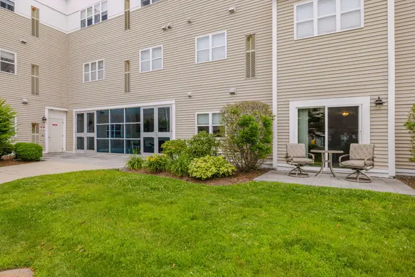 211 Central St #A111, Norwood, MA 02062-3521