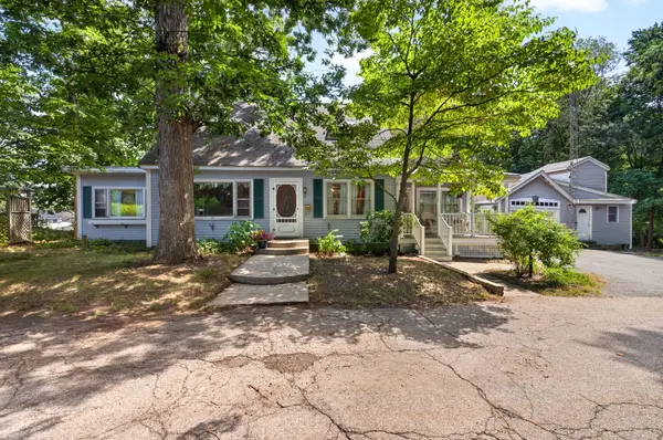 40 Oak St, Bellingham, MA 02019