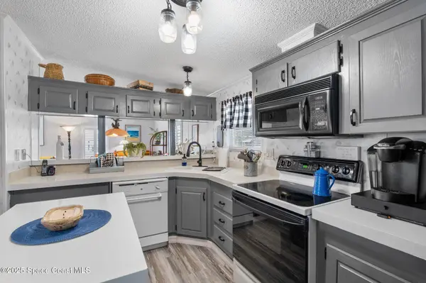 1241 Shell CT NE, Palm Bay, FL 32907