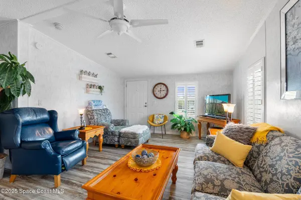 1241 Shell CT NE, Palm Bay, FL 32907