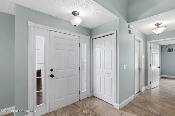 1728 La Maderia DR, Palm Bay, FL 32908