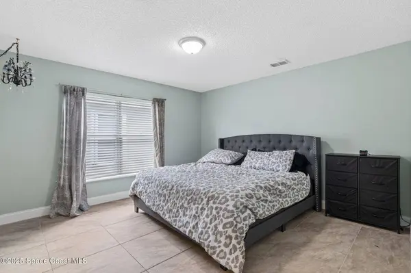 1728 La Maderia DR, Palm Bay, FL 32908
