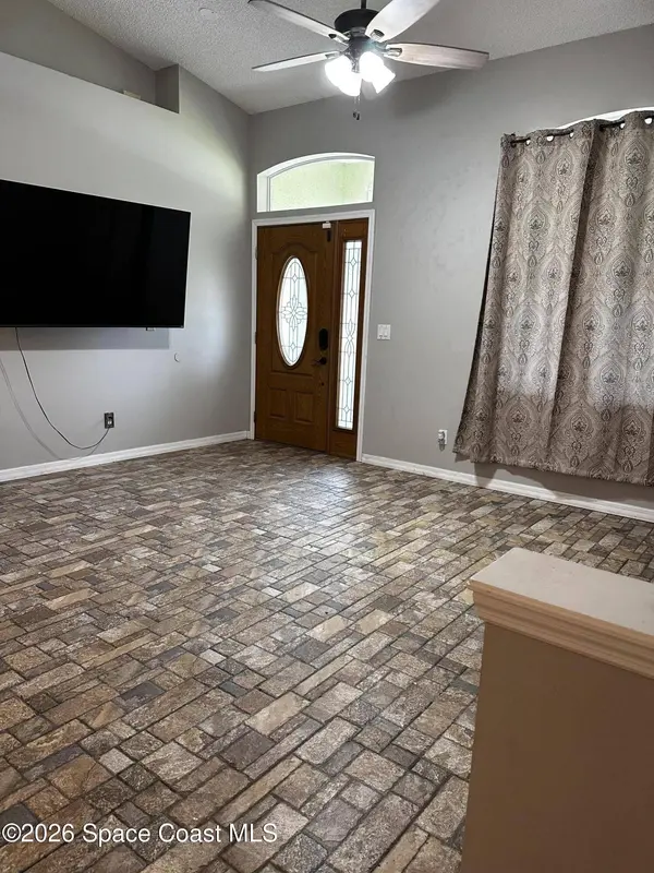 283 Umber ST NW, Palm Bay, FL 32907