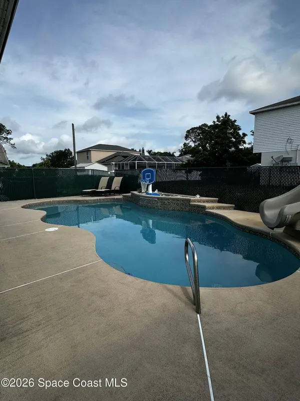 283 Umber ST NW, Palm Bay, FL 32907