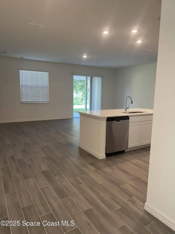 852 Remsen AVE NW, Palm Bay, FL 32907