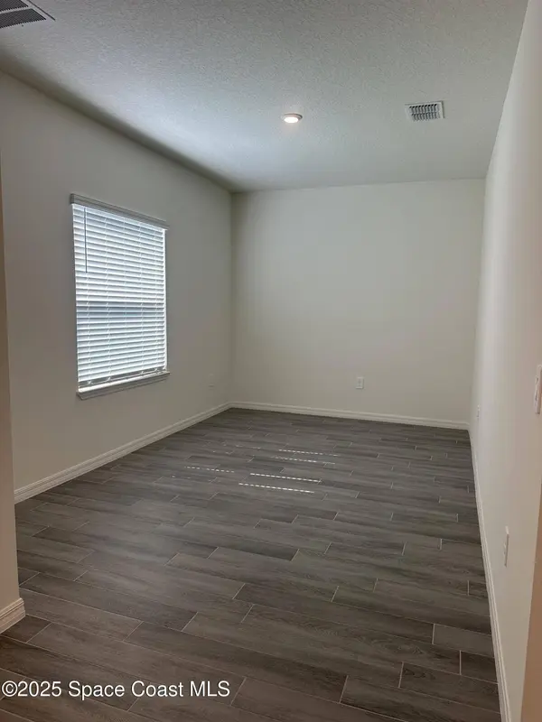 852 Remsen AVE NW, Palm Bay, FL 32907