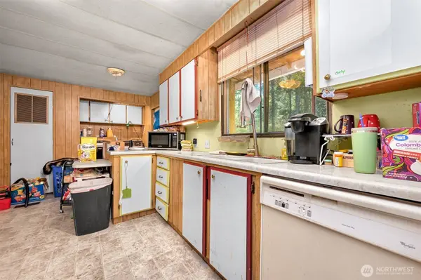 8536 Juniper PL, Maple Falls, WA 98266