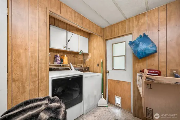 8536 Juniper PL, Maple Falls, WA 98266