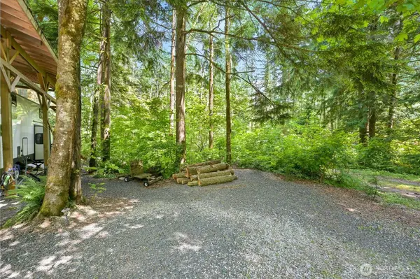 3030 Tower RD, Maple Falls, WA 98266